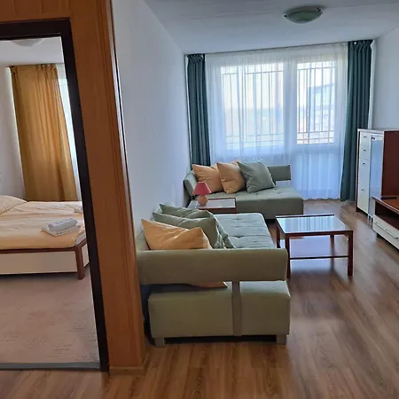 Turisticka Pri Skolskom Internate Medicka 2