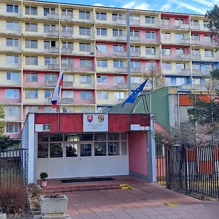 Skolsky Internat Medicka 2 *