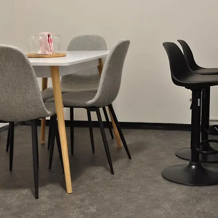 Turisticka Pri Skolskom Internate Medicka 2 コシツェ