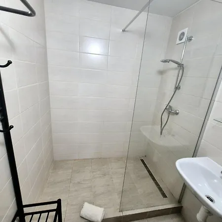 Turisticka Pri Skolskom Internate Medicka 2 * Košice